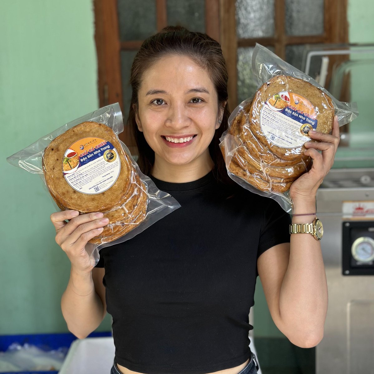 Chả cá chiên bánh tròn 3 Chả cá chiên bánh tròn - Xóm Biển Nha Trang