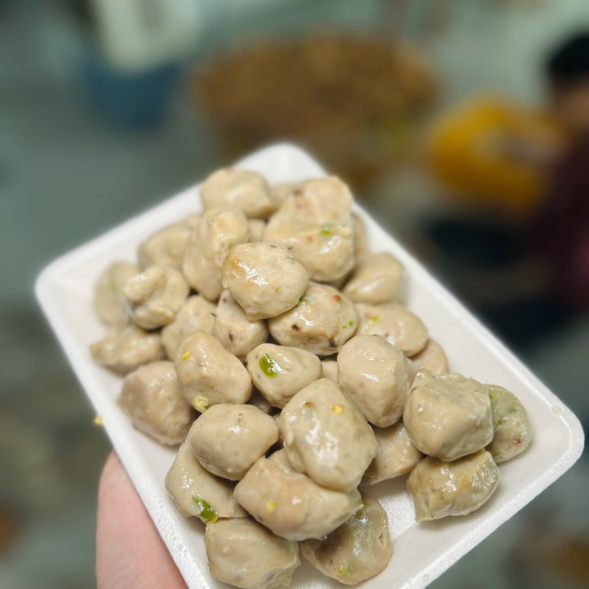 Quà Nha Trang Cho Trẻ Em: Chọn Món Nào Cho Đúng? 5 Chả Cá Hấp (Viên Bi) - Xóm Biển Nha Trang