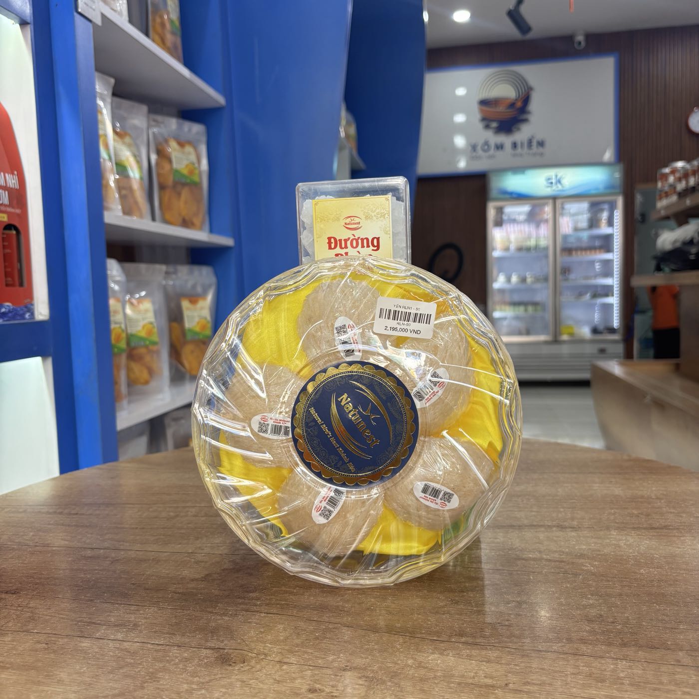 Giá Yến Sào Nha Trang Bao Nhiêu? Các Loại Yến Và Cách Chọn 4 Hộp yến rút lông 50g Nha Trang tại quầy Xóm Biển